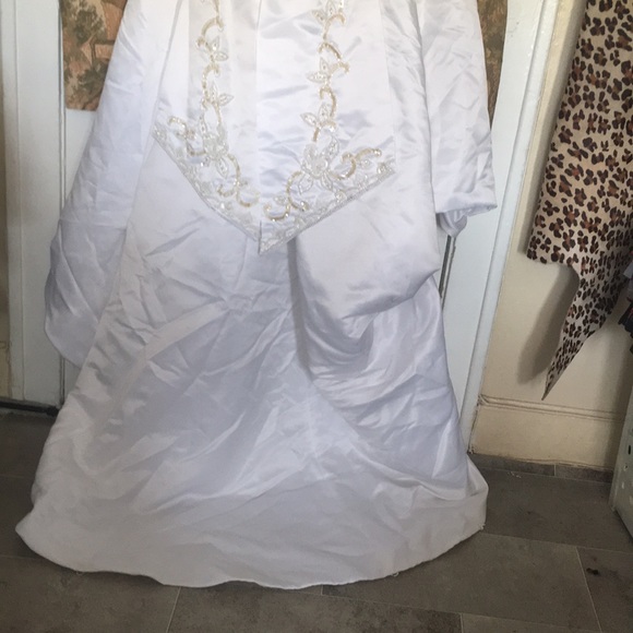 Eden bridals handmade beads very elegant38 beast , 32 waist , 77 inches long - Picture 8 of 14